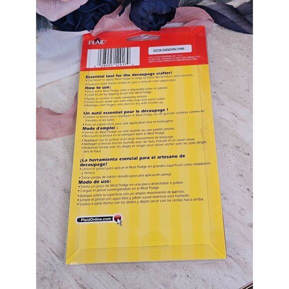 Mod Podge 4" Gold Taklon Brush Applicator By Plaid For Decoupage & Crafting - Picture 4 of 7